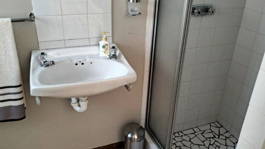 3 Bedroom Property for Sale in Hartenbos Central Western Cape